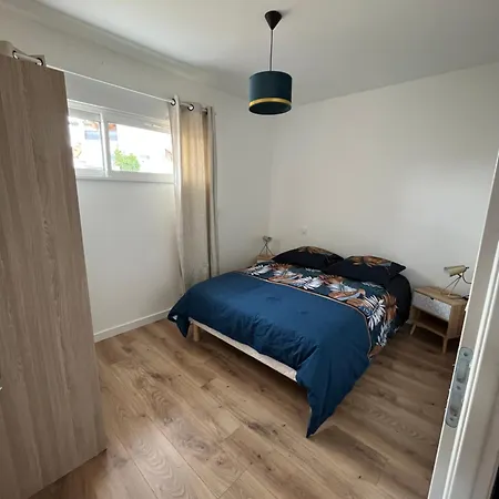 Des Diligences * Saint-Brès